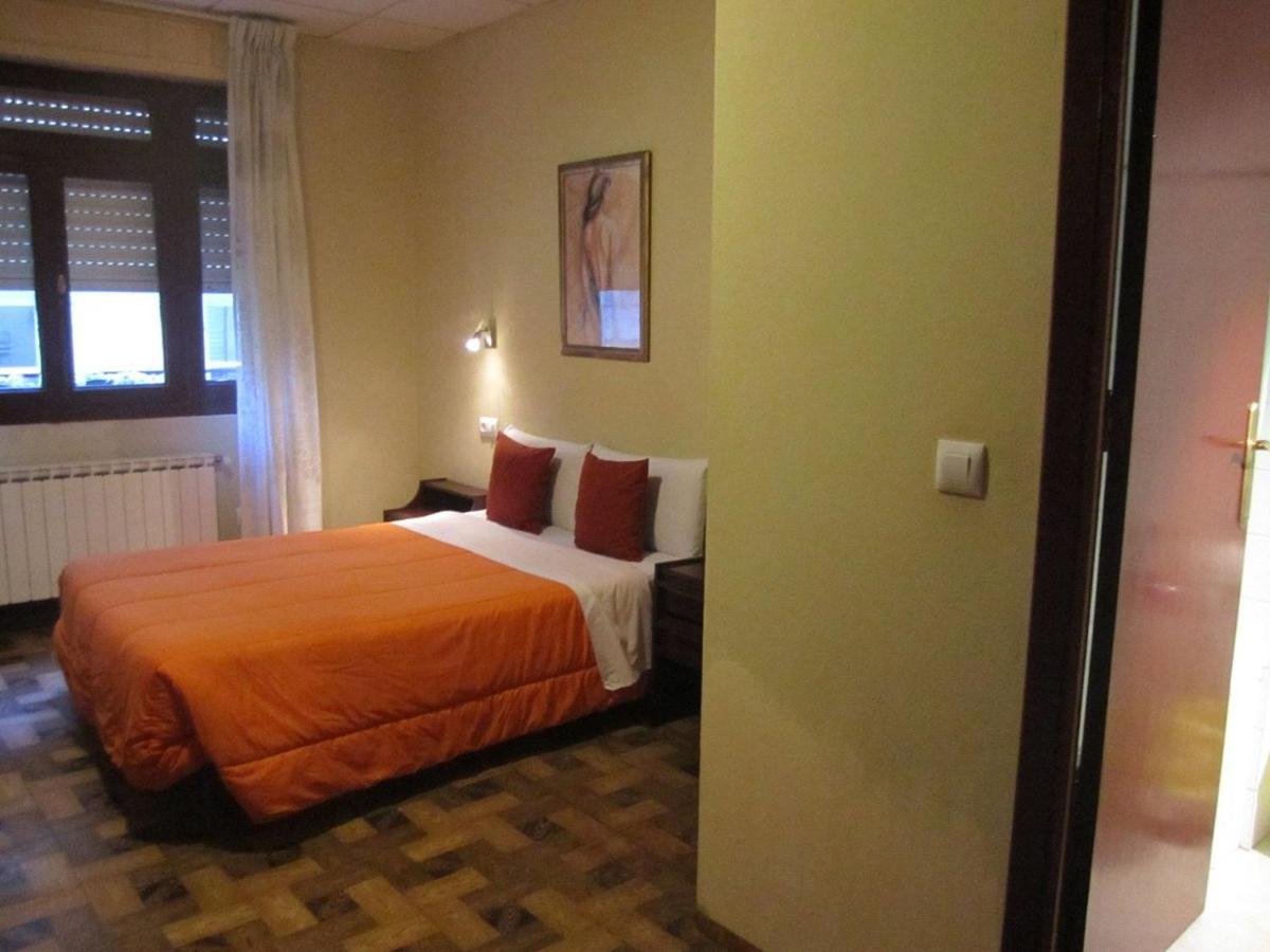 Hostal Real Vigo Extérieur photo